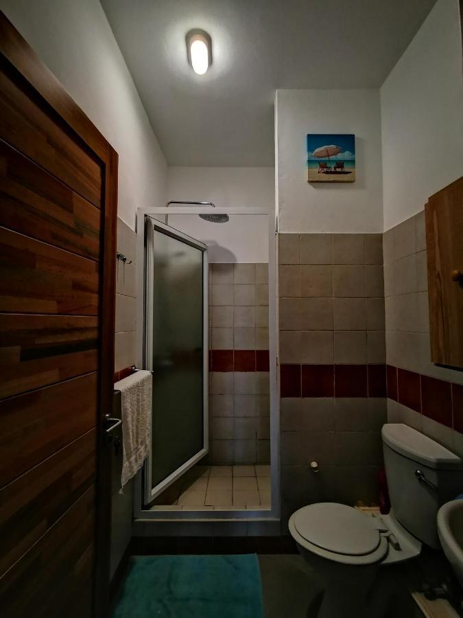 Oceanside Licenced Tourist Residence Flic en Flac Exterior photo